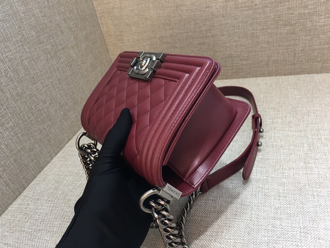 Lambskin Small Boy Handbag Flap Bag A67085 Burgundy